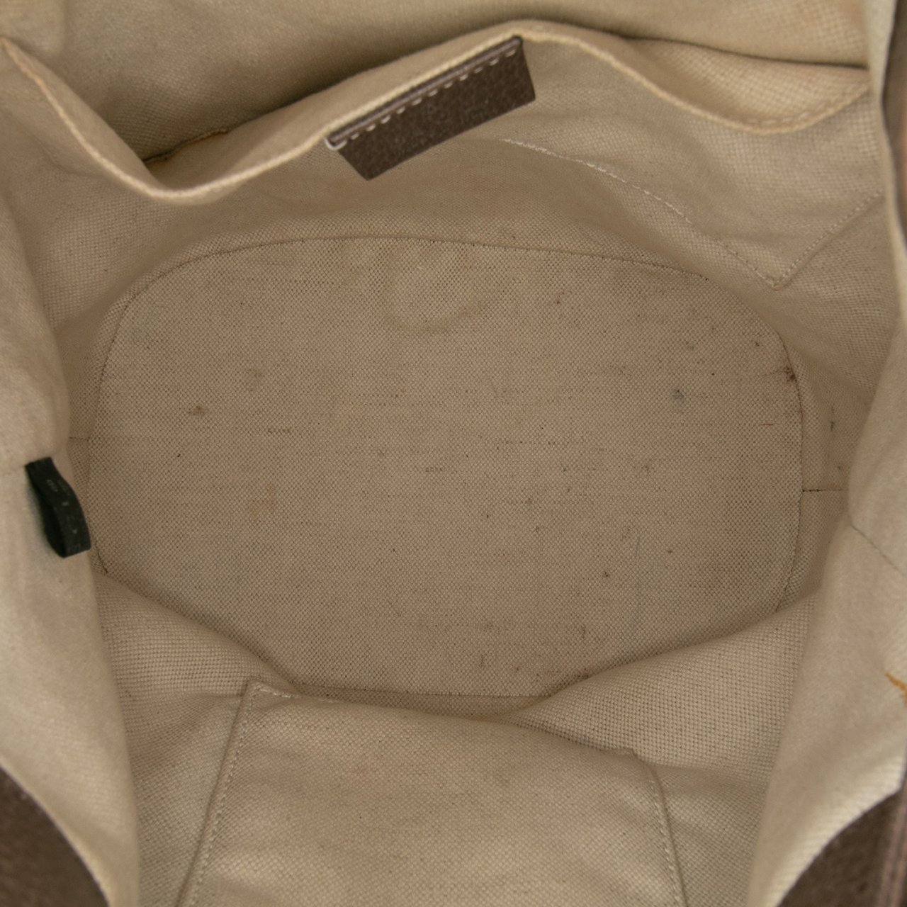 Gucci GG Supreme Neo Vintage Drawstring Bucket Bag Bruin