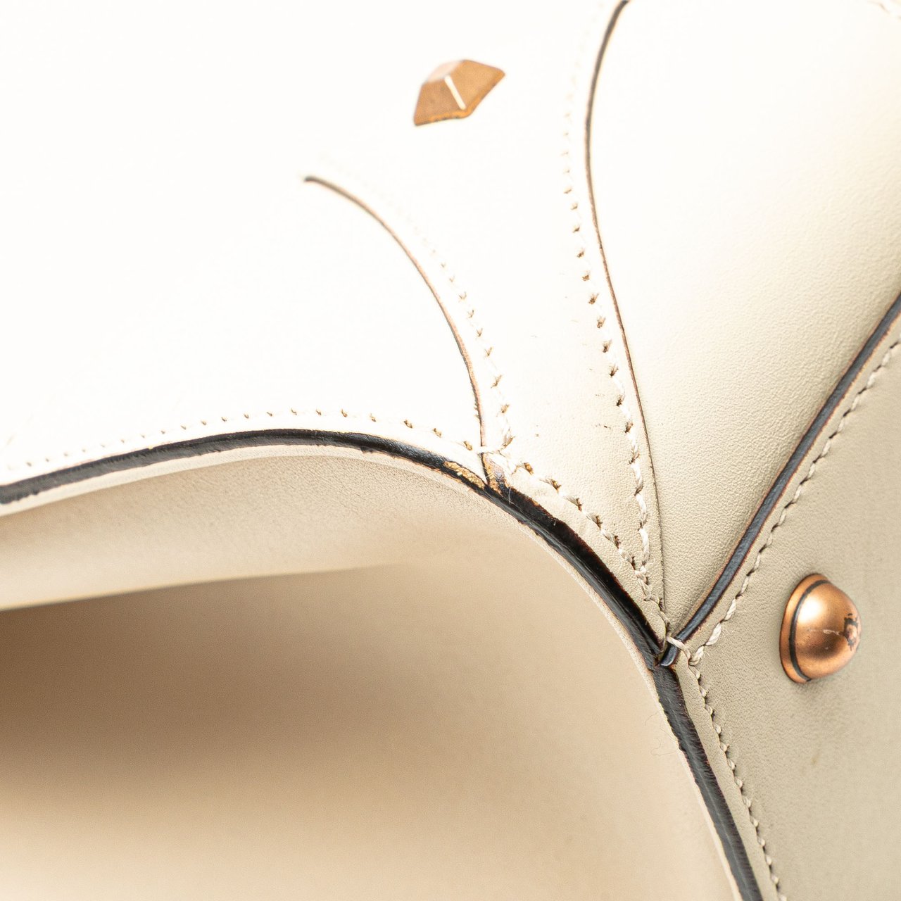 Gucci Calfskin and GG Canvas Nailhead Tote Wit