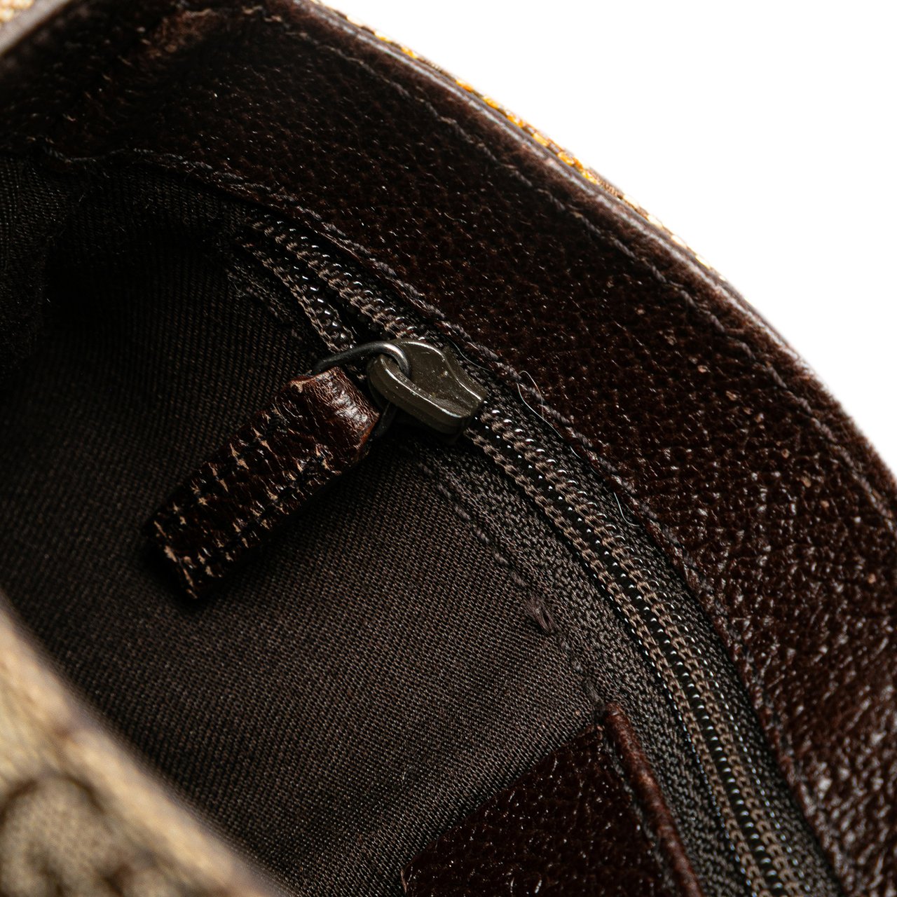 Gucci GG Canvas Belt Bag Bruin
