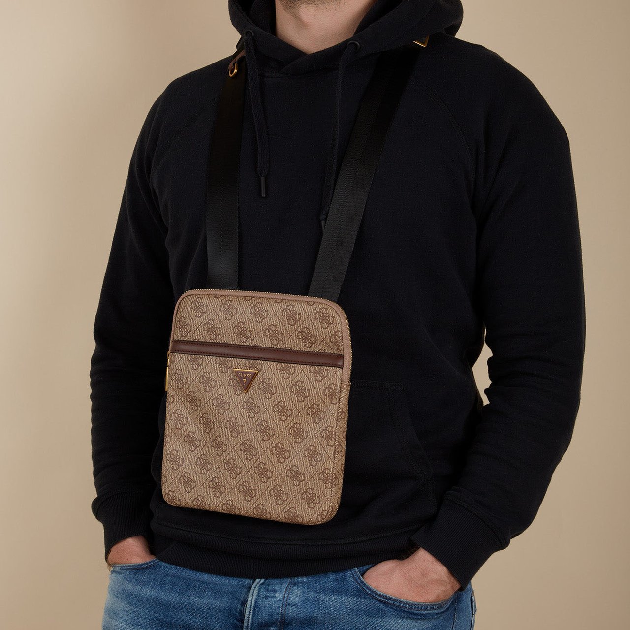 GUESS Vezzola - Tas - Bamboe Bruin