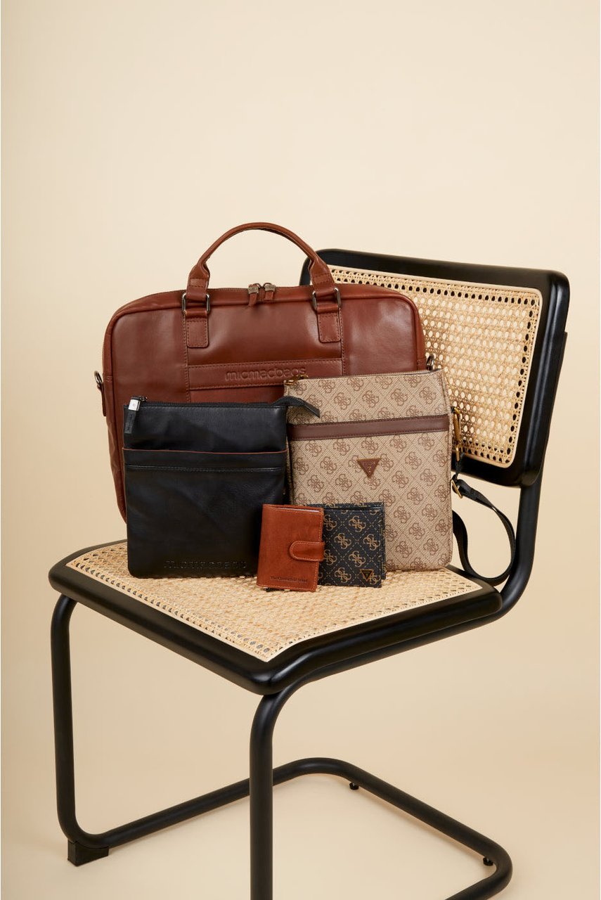 GUESS Vezzola - Tas - Bamboe Bruin