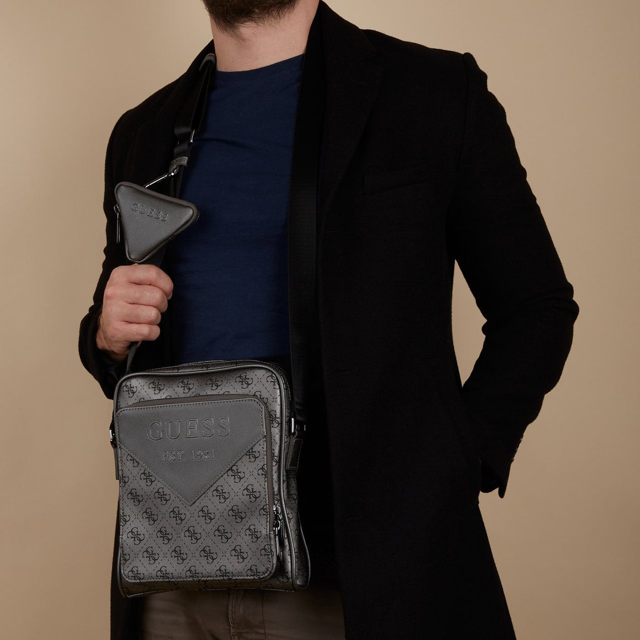 GUESS Milano - Tas - Donkergrijs Grijs