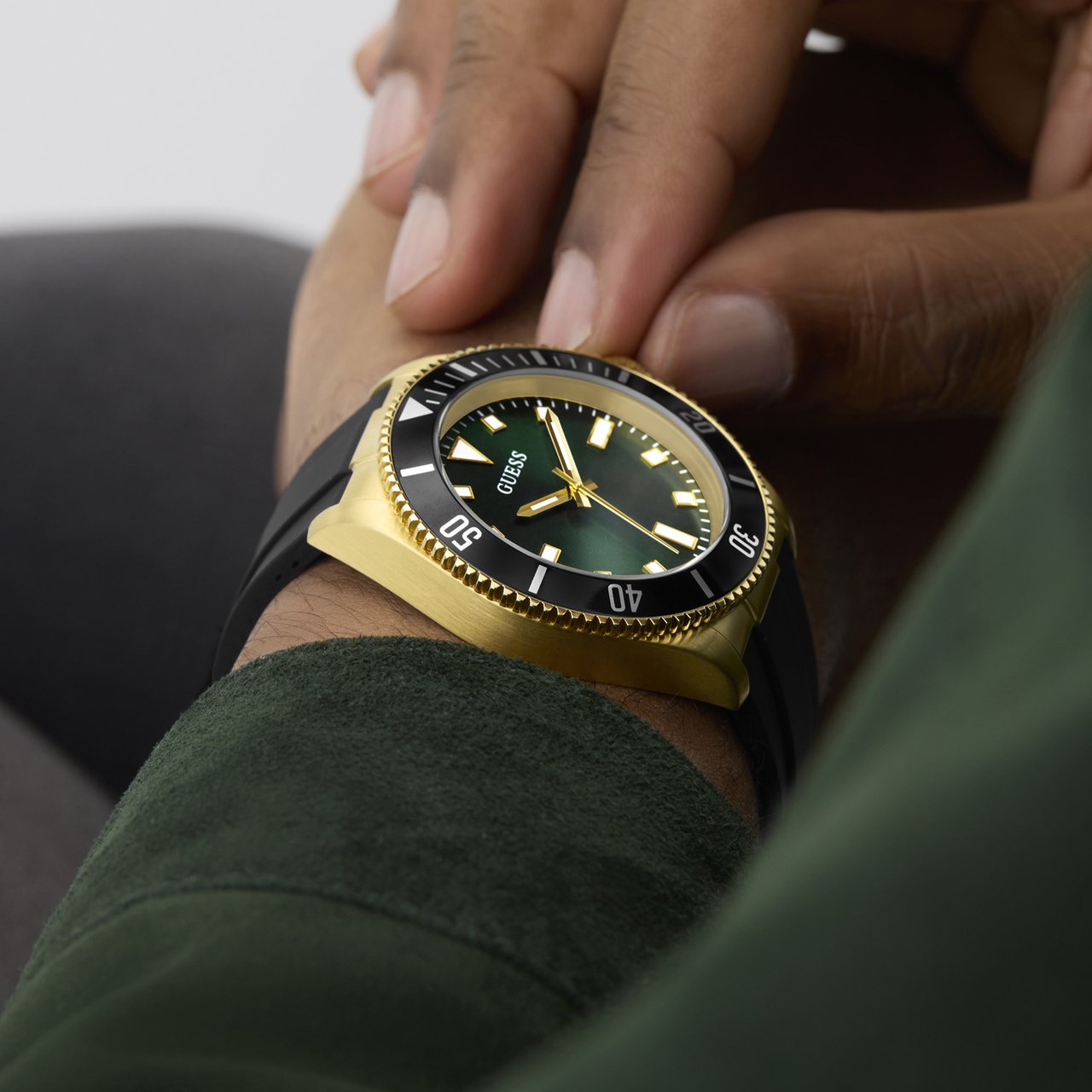 Guess - Horloge - Groen Goud