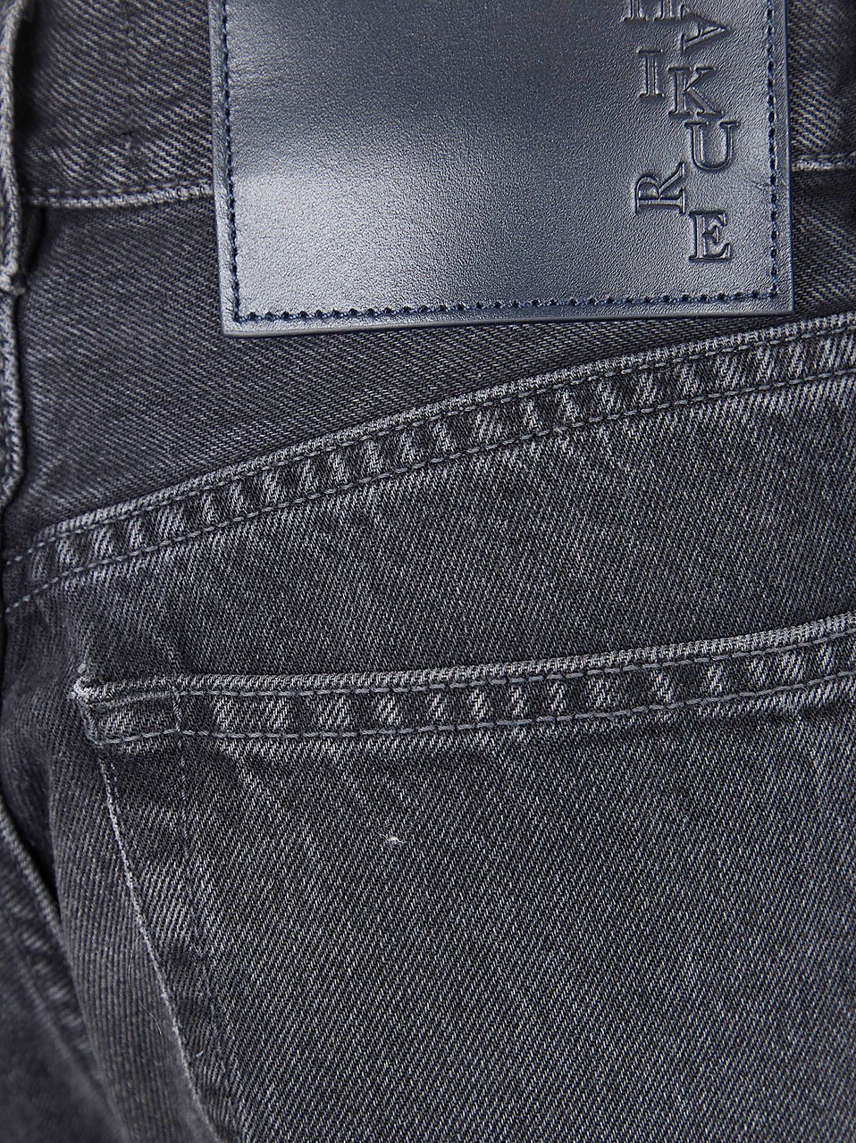 Haikure Mid-Rise Black Wash Cotton Denim Jeans Zwart