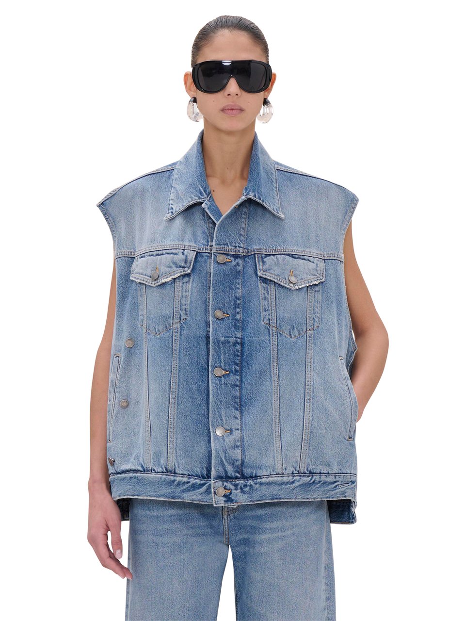 Haikure Sleeveless Denim Vest with Chest Flap Pockets Blauw