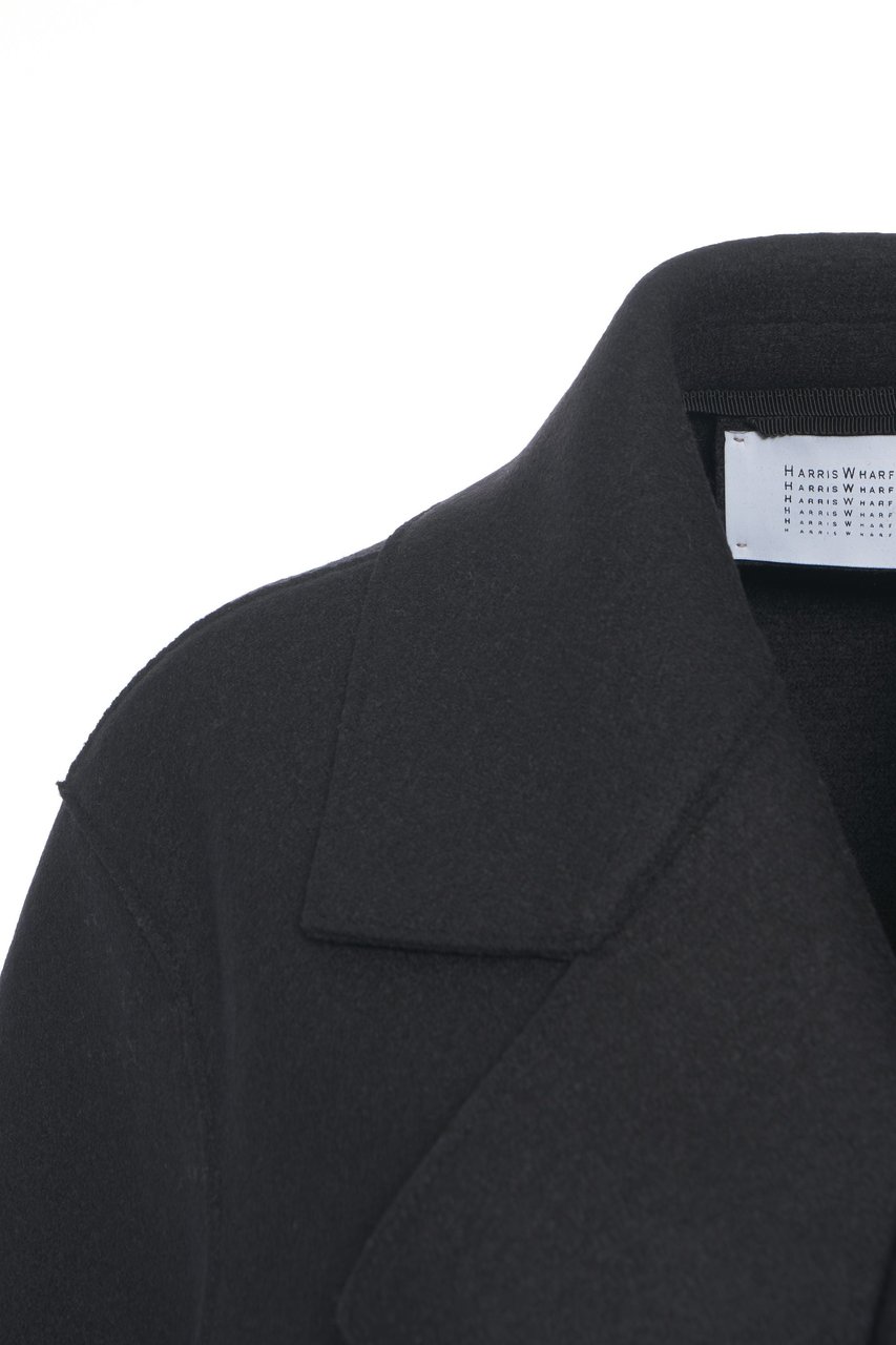 Harris Wharf London Coat with waist belt Zwart
