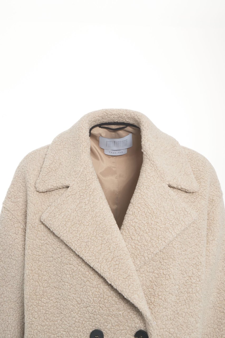 Harris Wharf London Teddy coat Beige