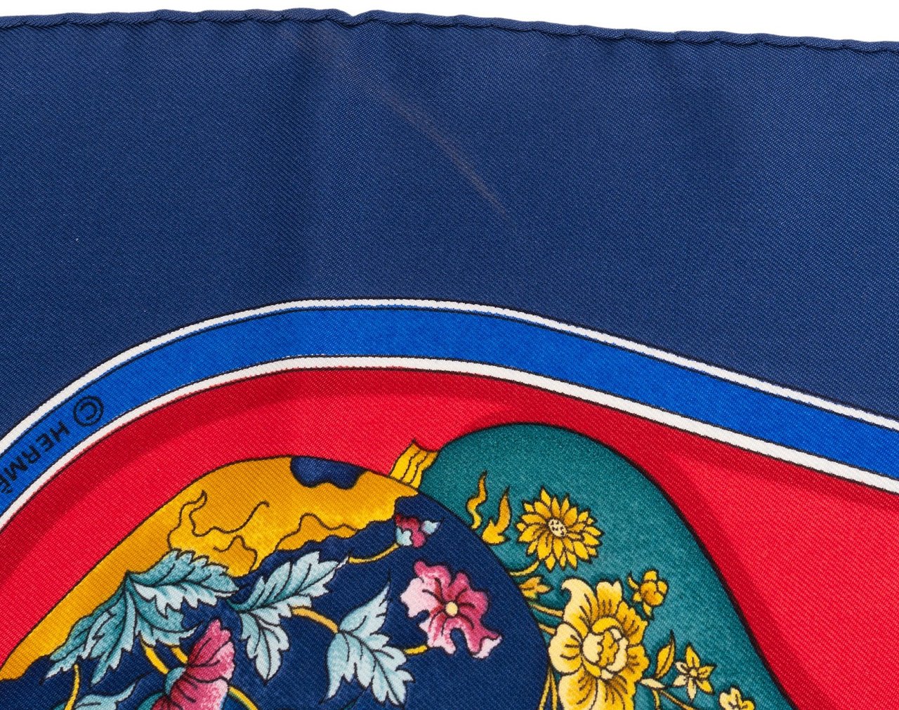 Hermès Hermès Silk Qu'importe le flacon Carré 90 Tuch Scarf Rood