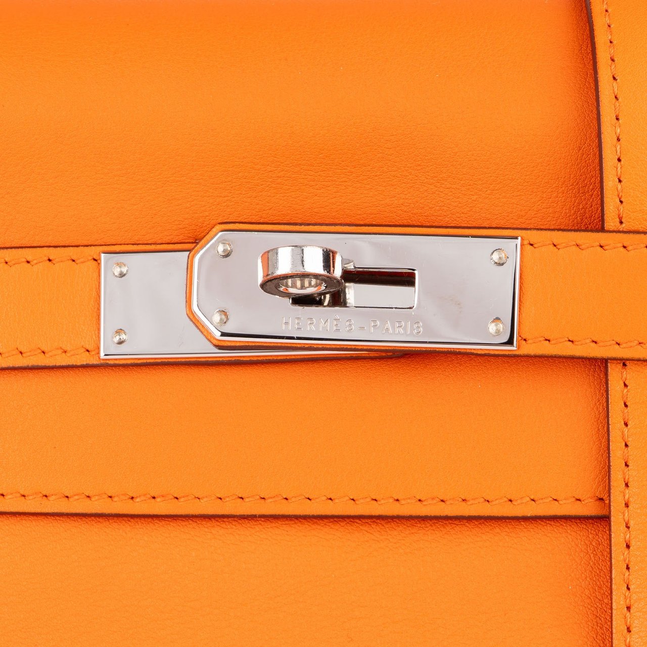 Hermès Hermès Orange Swift Leather Kelly 32 Handbag Oranje