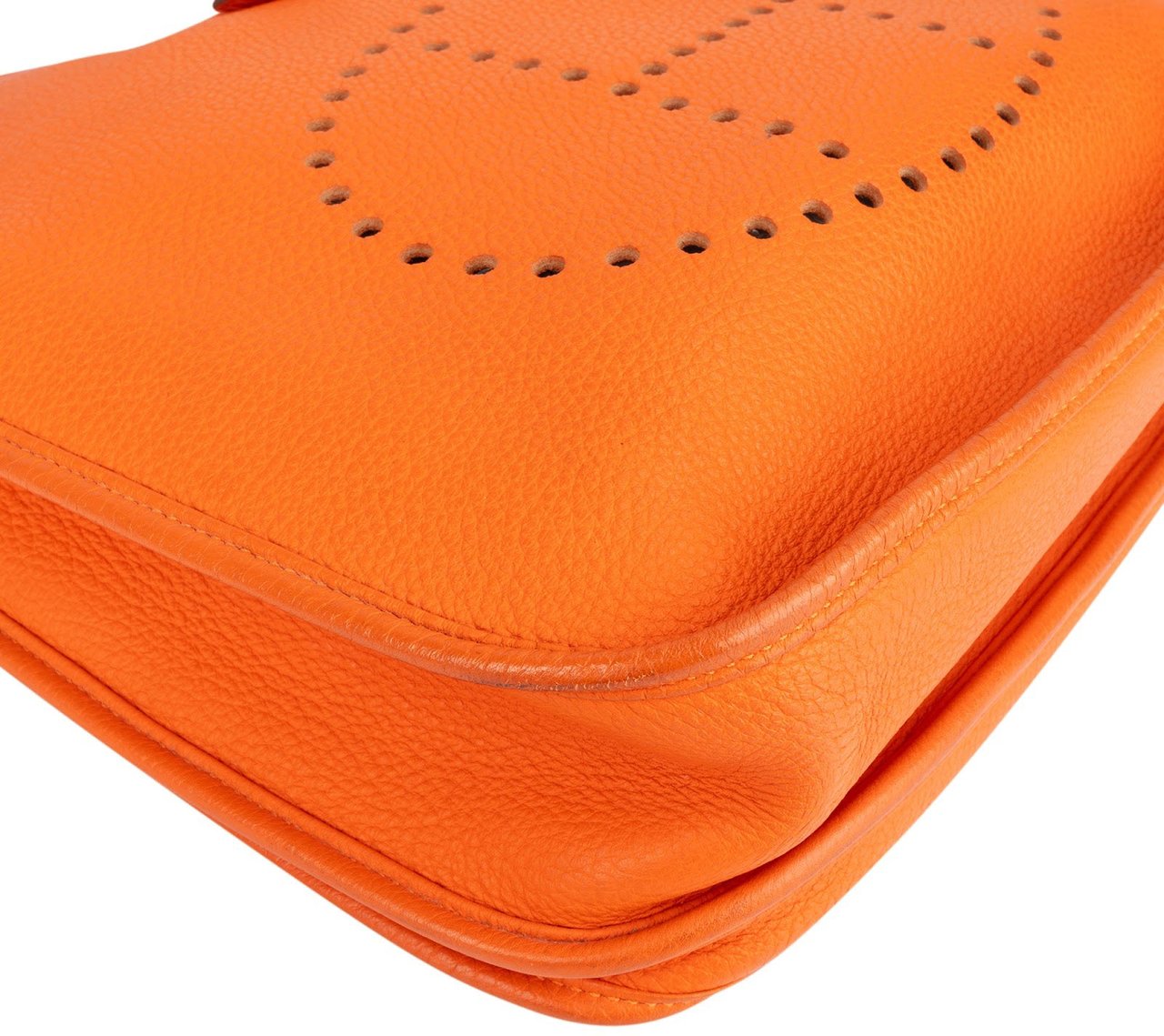 Hermès Hermès Orange Togo Leather Evelyne III 33 Crossbody Bag Oranje