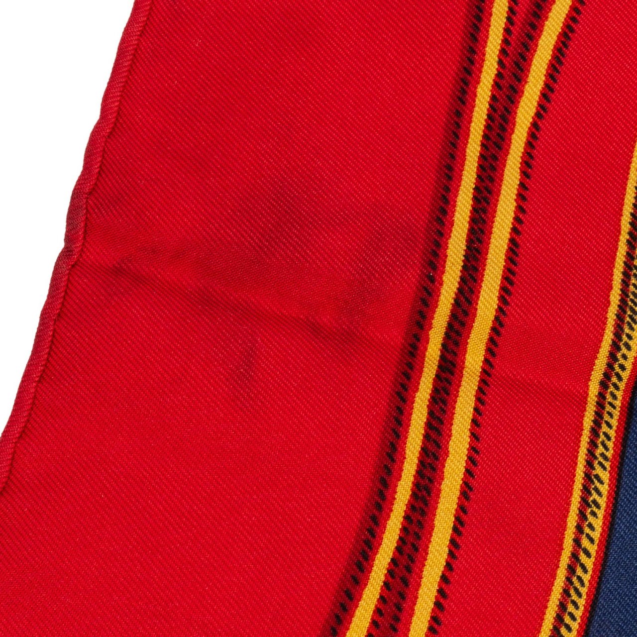 Hermès Hermès Silk Maillons Carré 90 Silk Tuch Scarf Rood