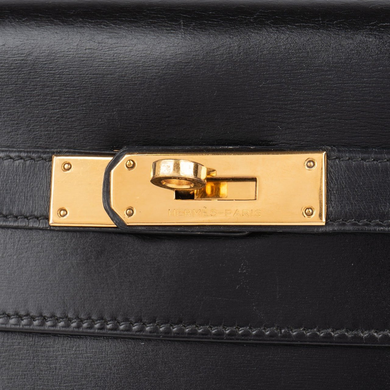 Hermès Hermès Box Calf Leather Kelly 32 Handbag Zwart