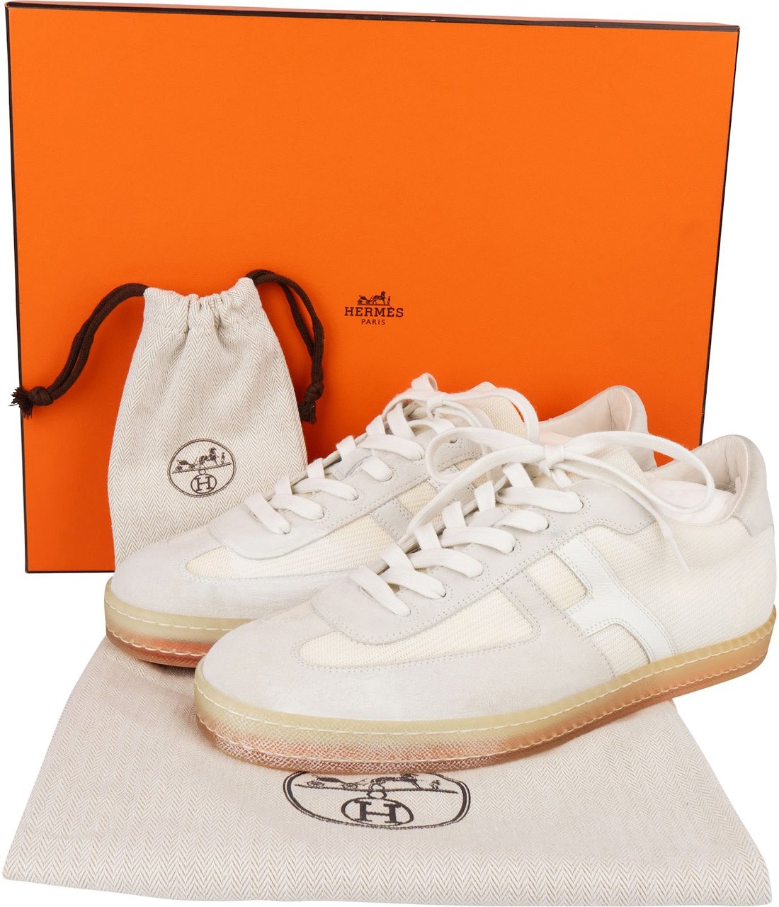 Hermès Suede Boomerang H Sneaker (42) Wit