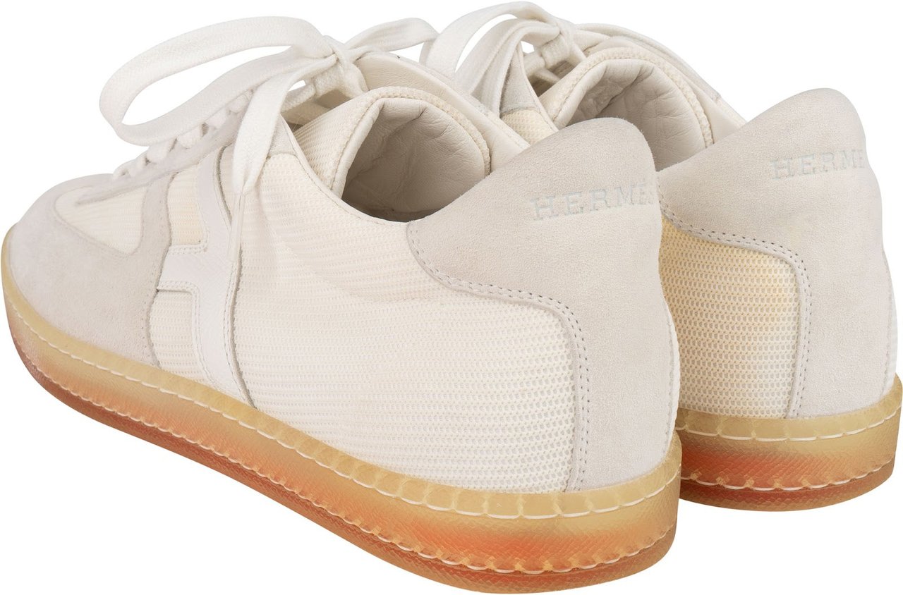 Hermès Suede Boomerang H Sneaker (42) Wit