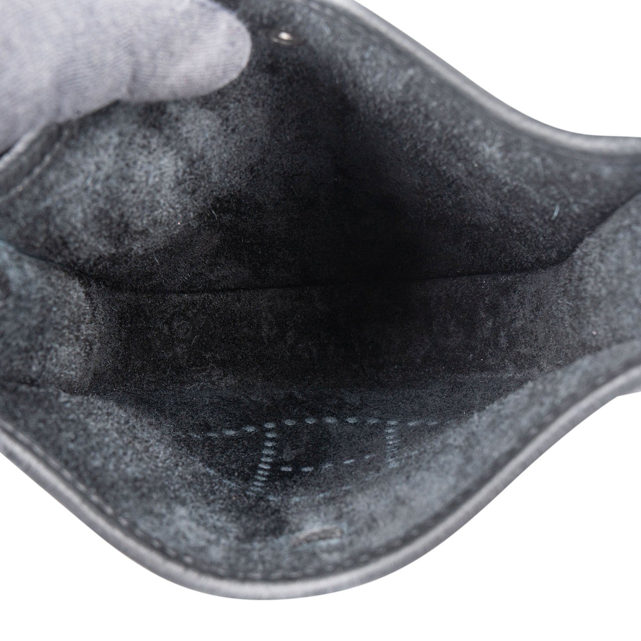 Hermès Hermès Clemence Leather Evelyne 16 Crossbody Bag Zwart