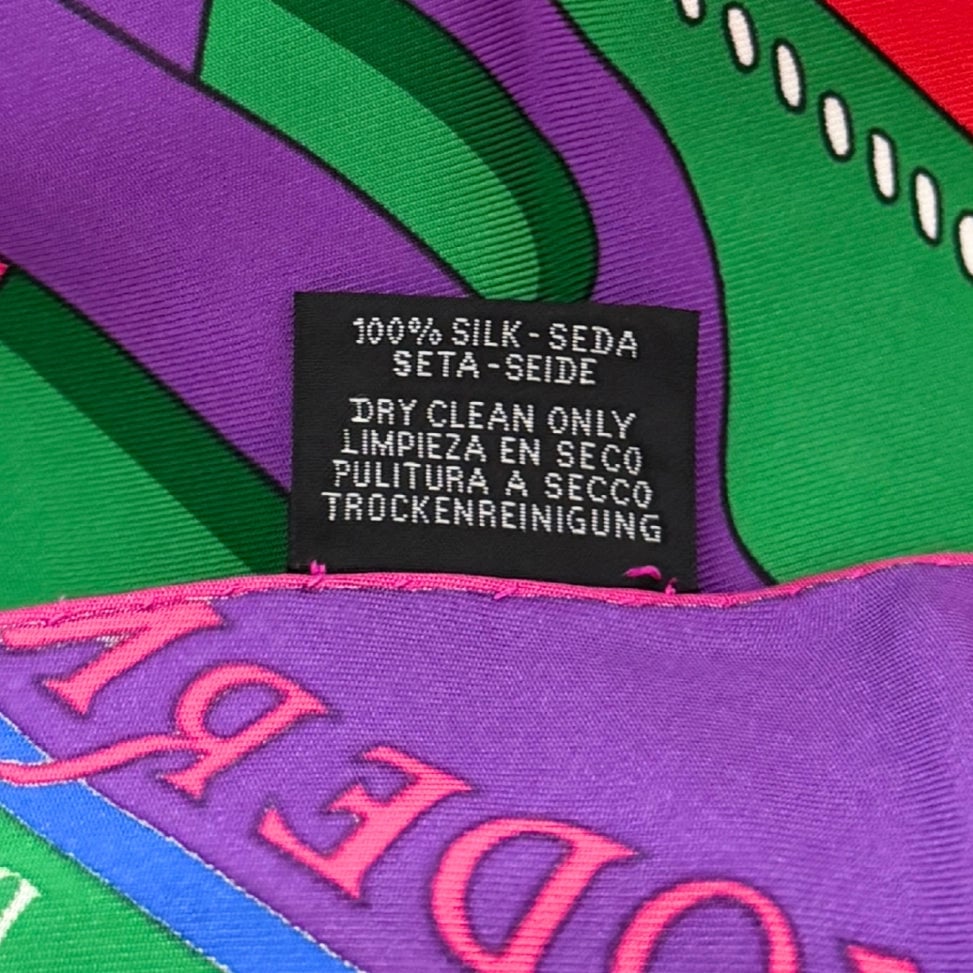 Hermès Hermès Dreieckstuch Moderne Rot Pink / neuwertig Oranje