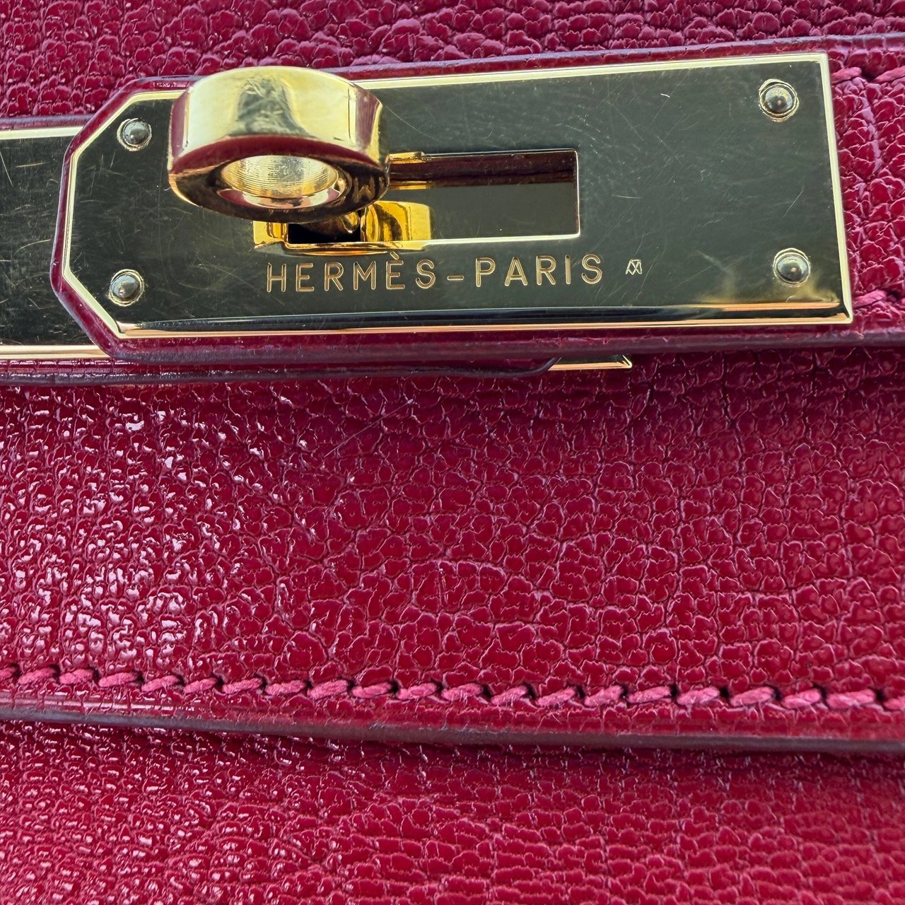 Hermès Hermès Vintage Chèvre Mysore Retourné 35 Kelly Bag Rouge Vif goldene Hardware / sehr gut Rood