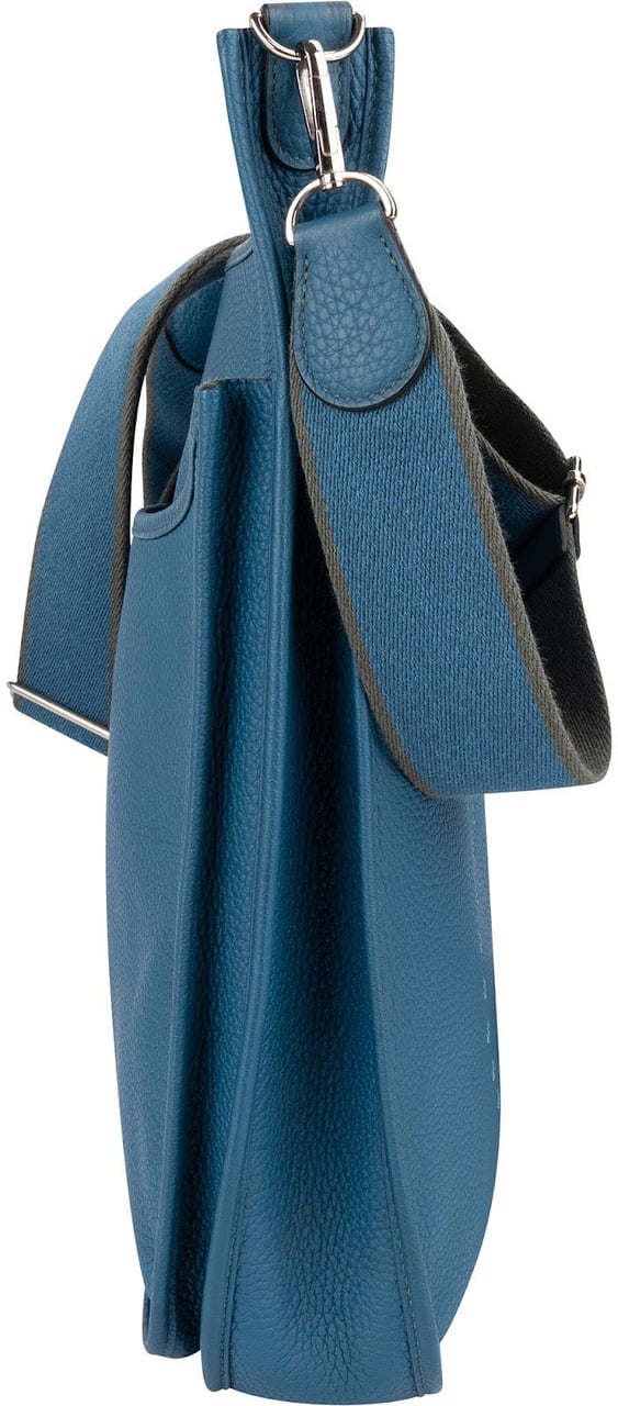 Hermès Hermès Bleu Clemence Leather Evelyne III TGM Crossbody Bag Blauw