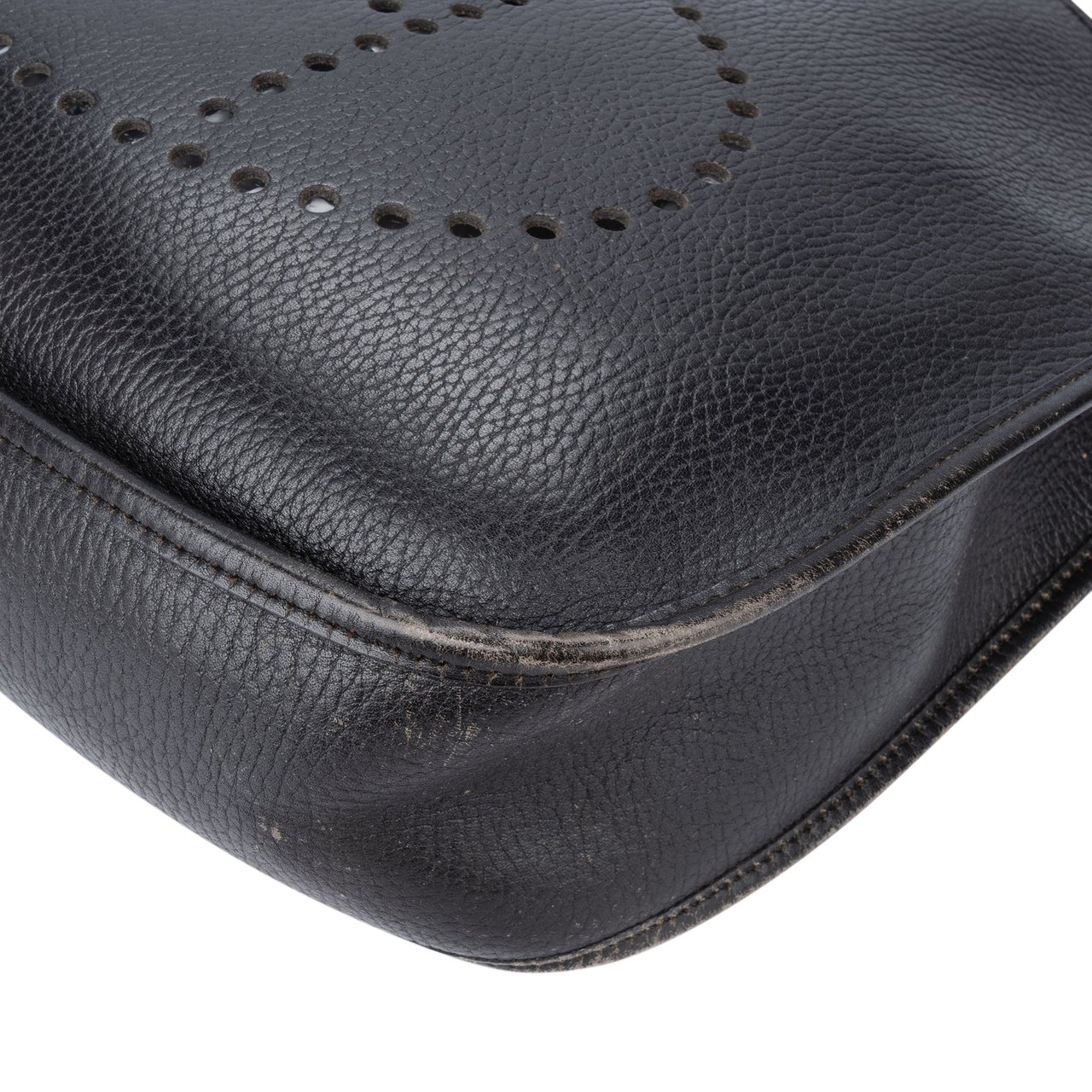 Hermès Hermès Noir Evelyne GM Ardennes Crossbody Bag Divers