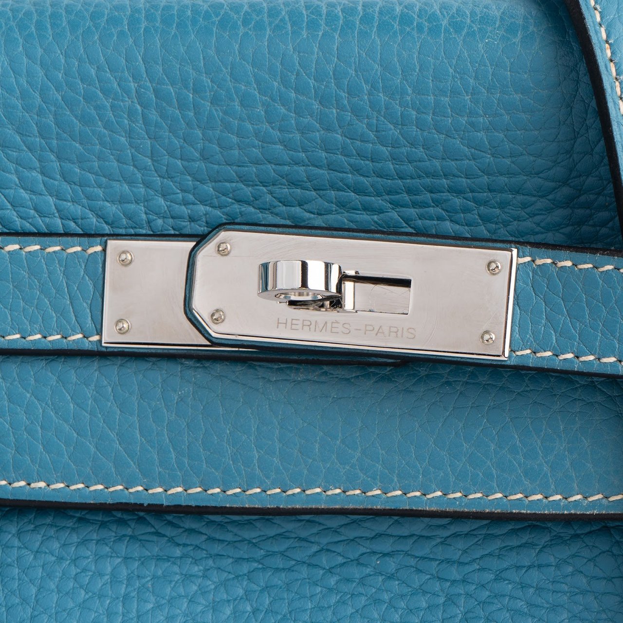 Hermès Hermès Togo Leather Kelly 32 Retourne Handbag Blauw