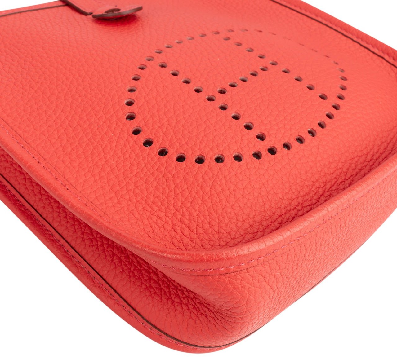 Hermès Hermès Taurillon Clemence Evelyne 16 Crossbody Bag Rood