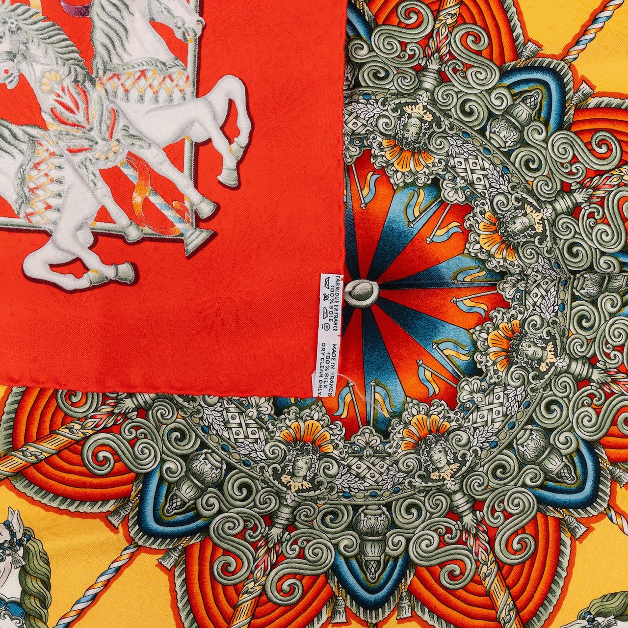 Hermès Hermès Carrousel Silk Carre 90 Scarf Tuch Rood
