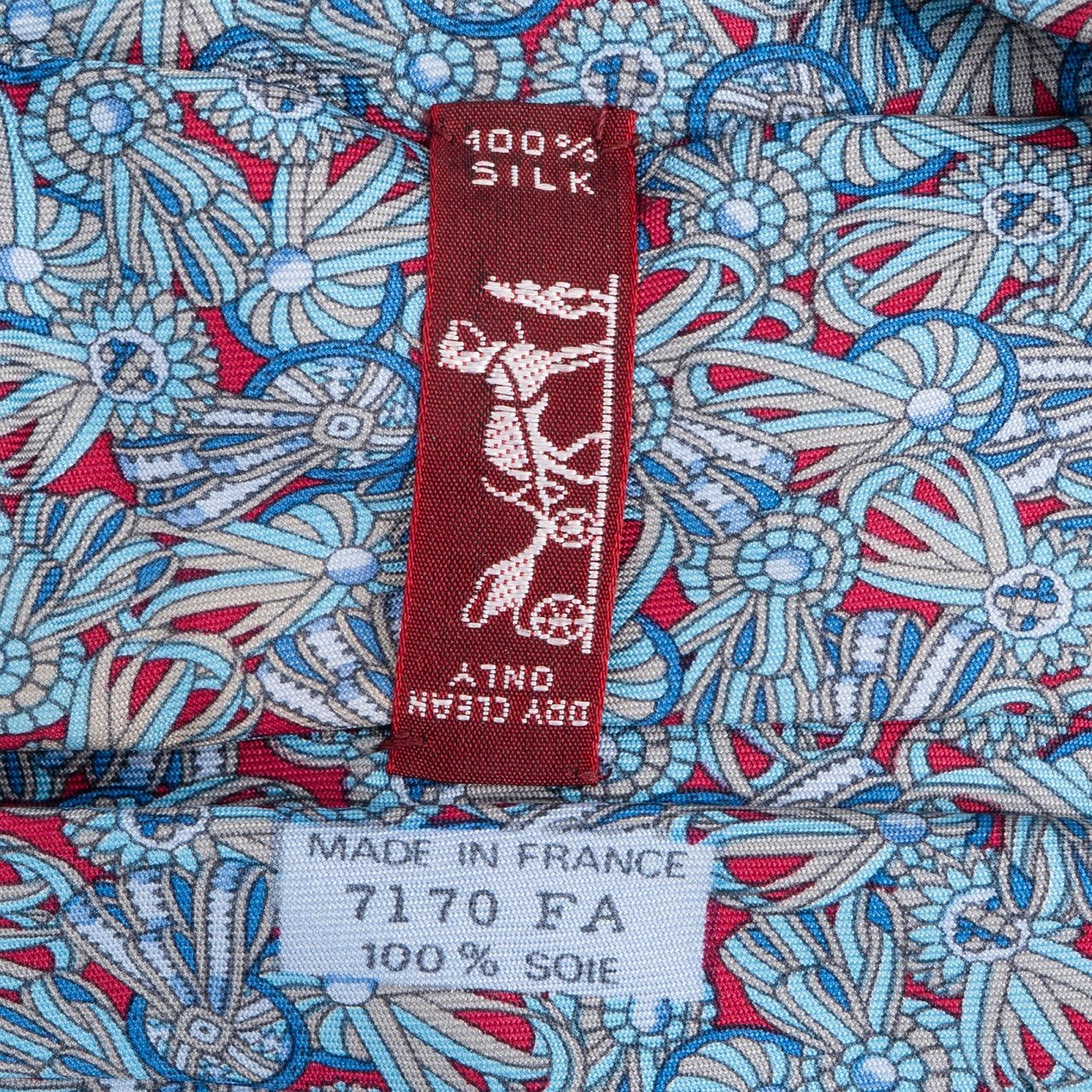 Hermès Printed Tournament Ribbon Pattern Silk Tie Krawatte Blauw