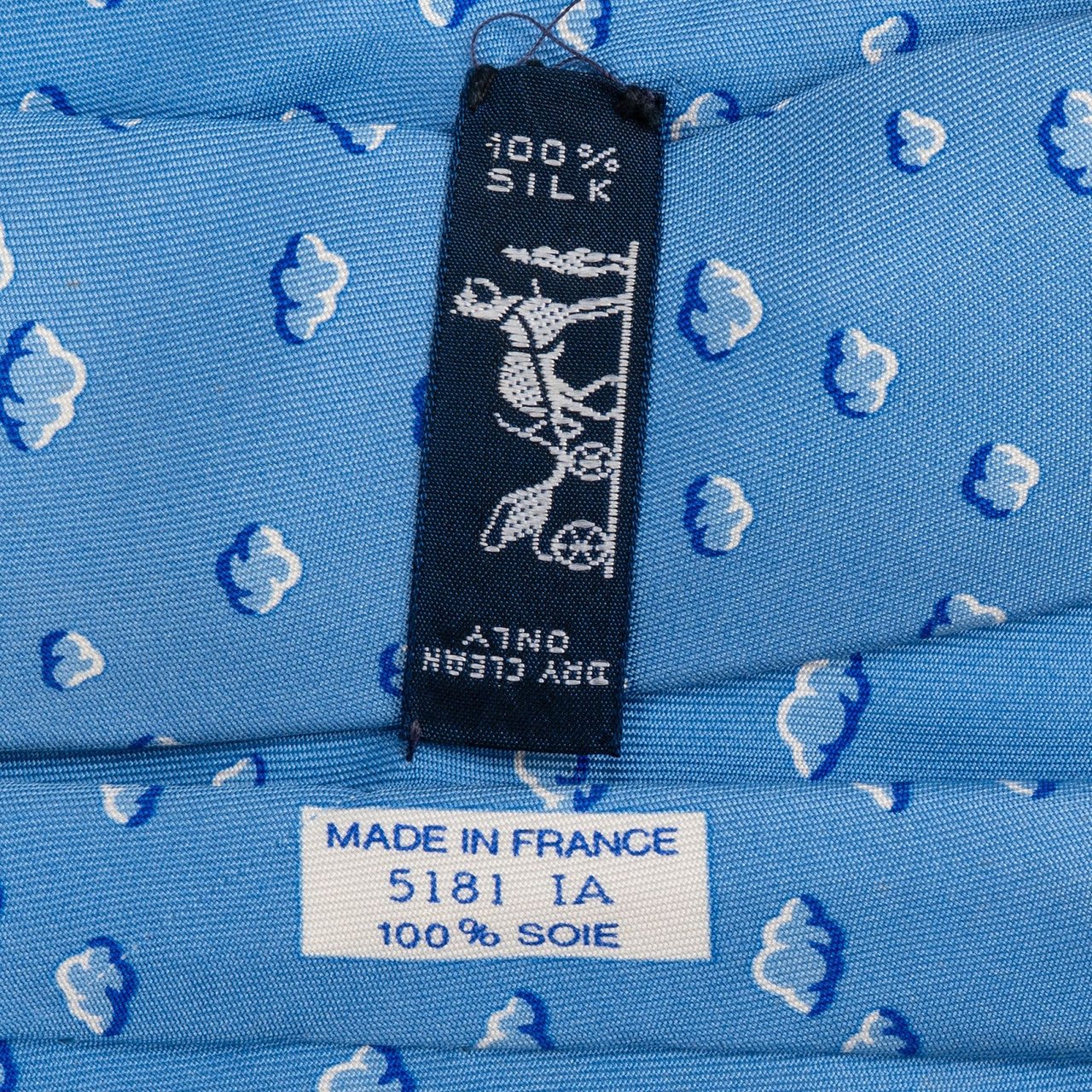 Hermès Cloud Print Silk Tie Krawatte Lichtblauw