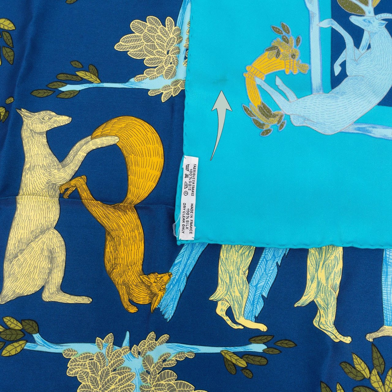 Hermès Lettres d'Erevan Silk 90 Scarf Tuch Blauw