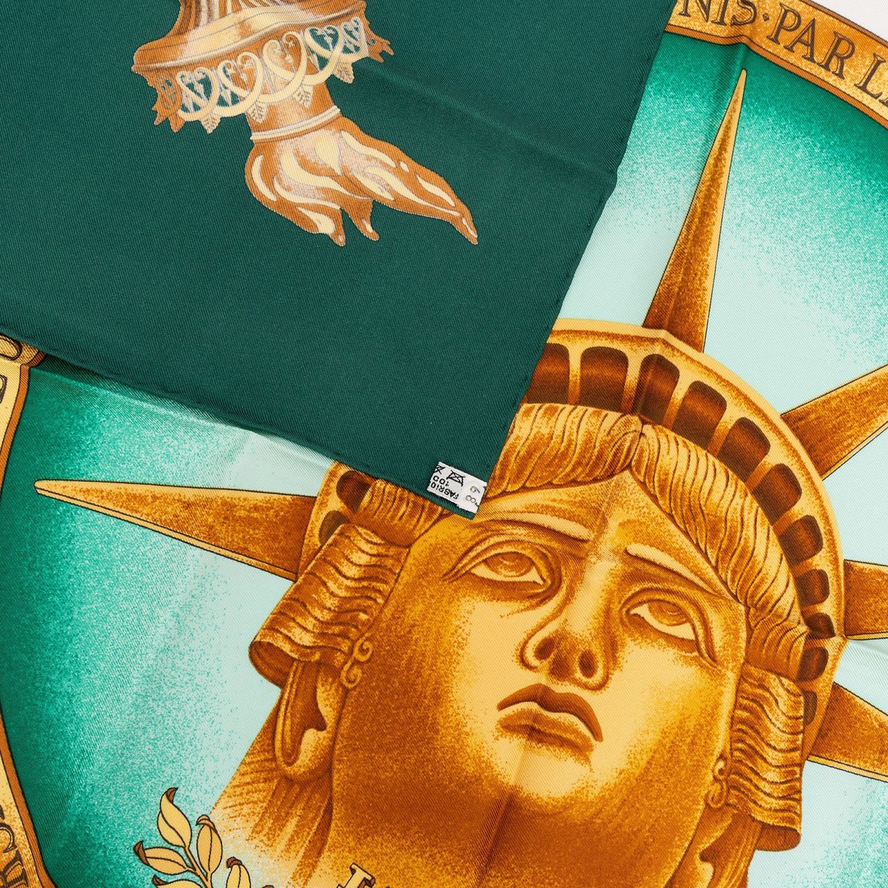 Hermès Liberté, Égalité, Fraternité Silk 90 Scarf Tuch Groen