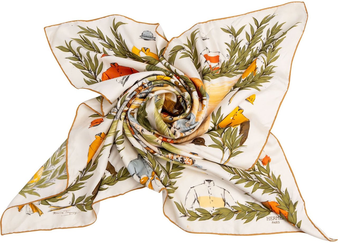 Hermès Chantilly Silk 90 Scarf Tuch Divers
