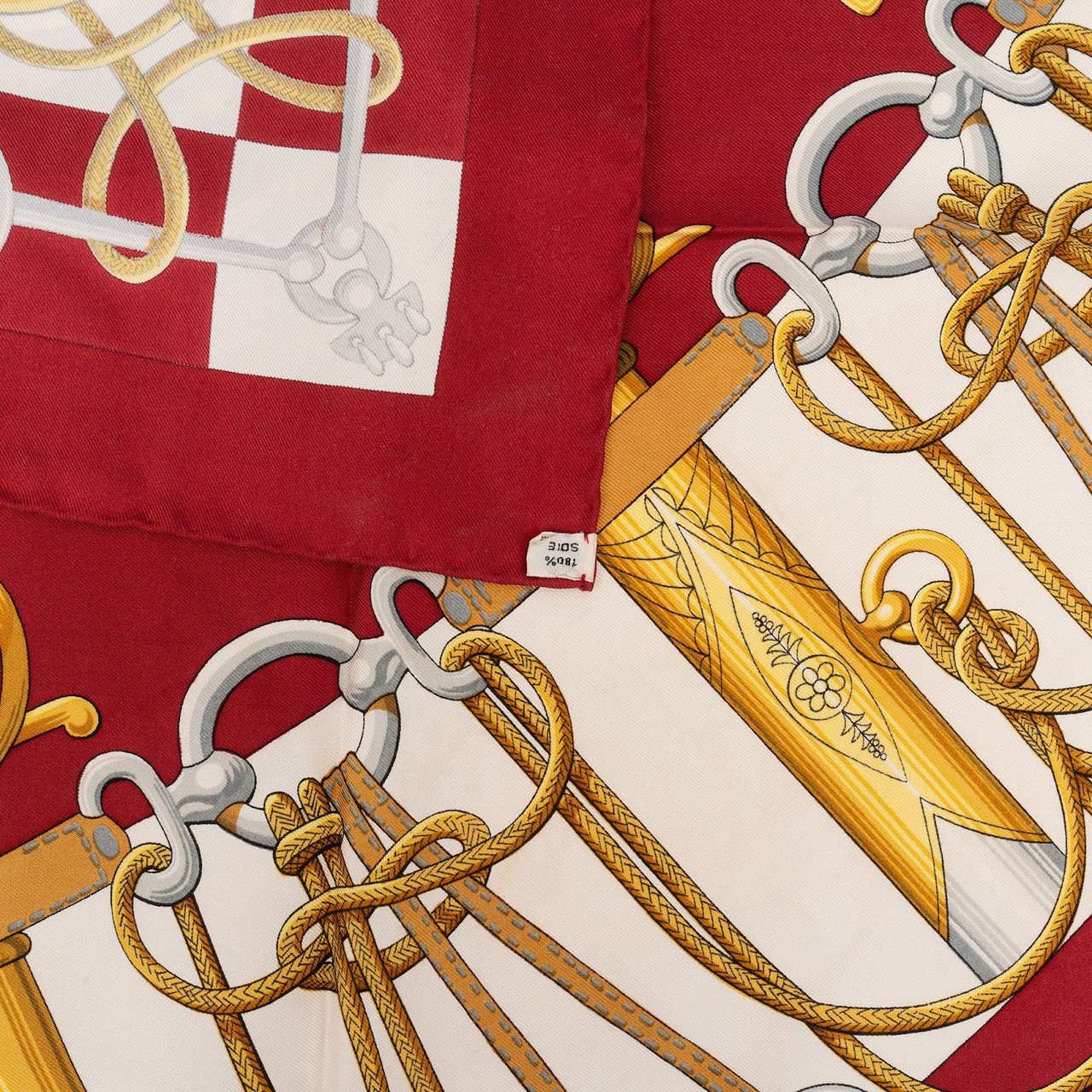 Hermès Cliquetis Silk Carre 90 Scarf Tuch Rood