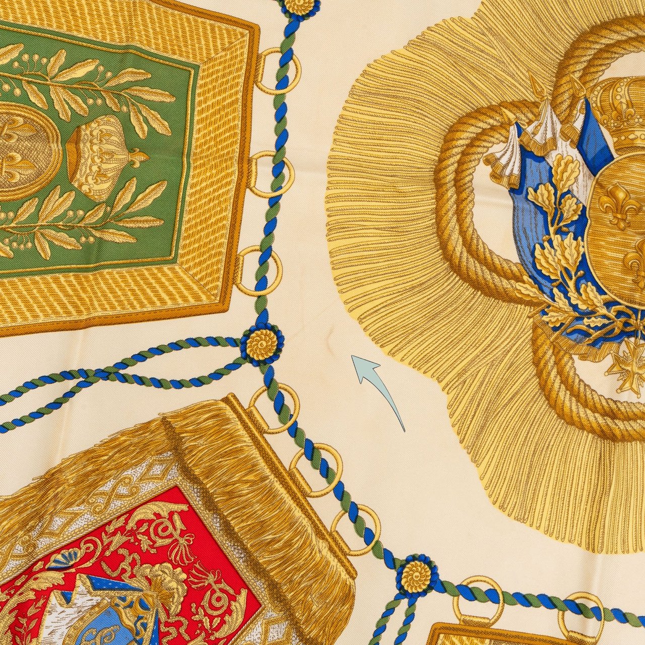 Hermès Soie et Canons Silk Carre 90 Scarf Tuch Divers