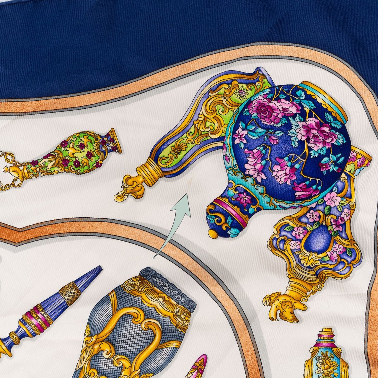 Hermès Peu Importe le Flacon Silk 90 Scarf Tuch Blauw