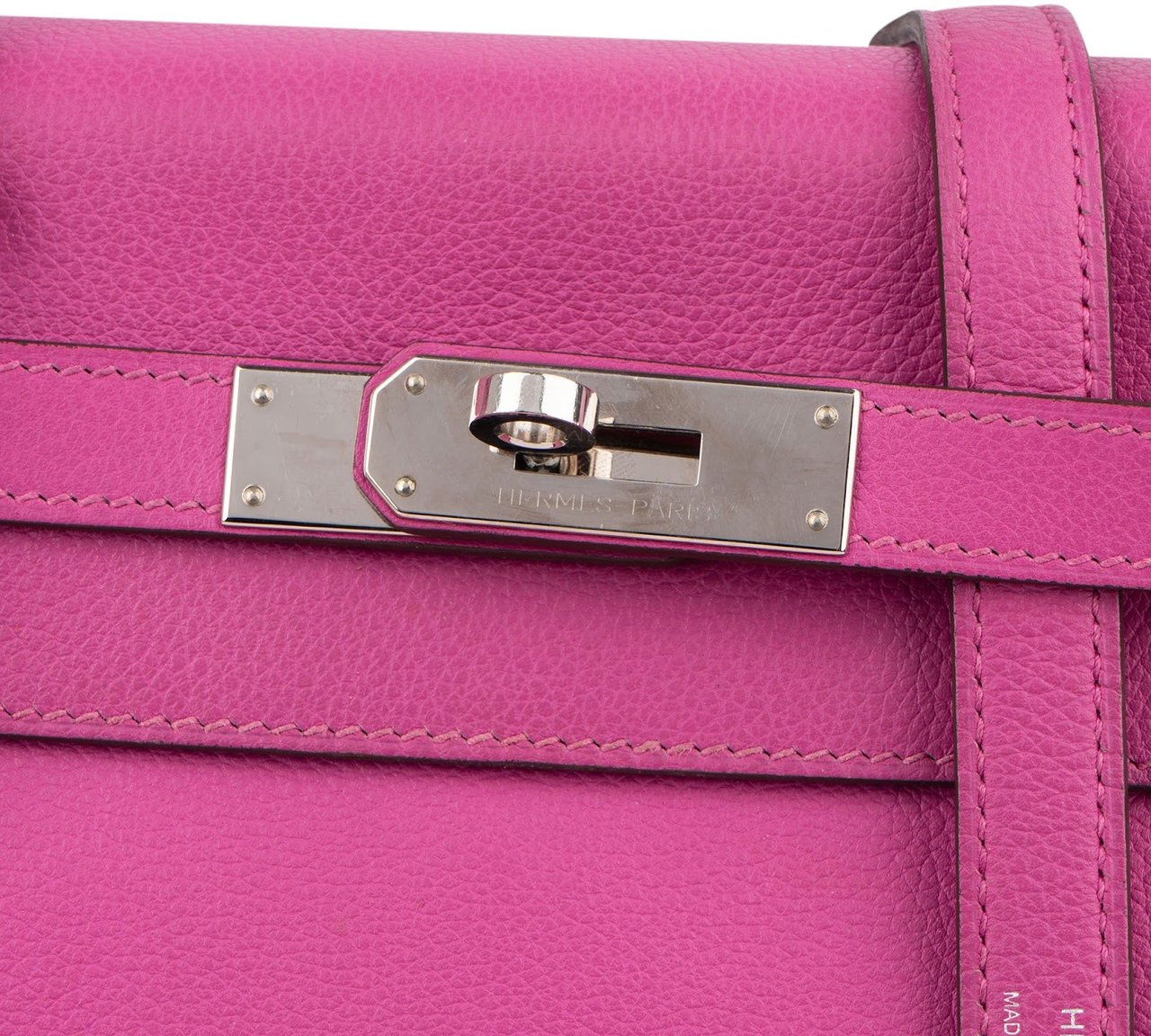 Hermès Pink Chevre Leather Palladium Kelly 28 Handbag Rood