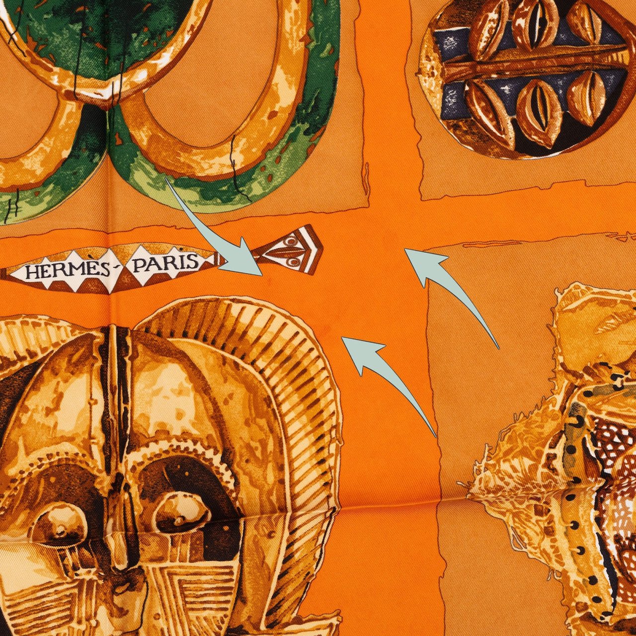 Hermès Les Masques Silk 90 Scarf Tuch Oranje