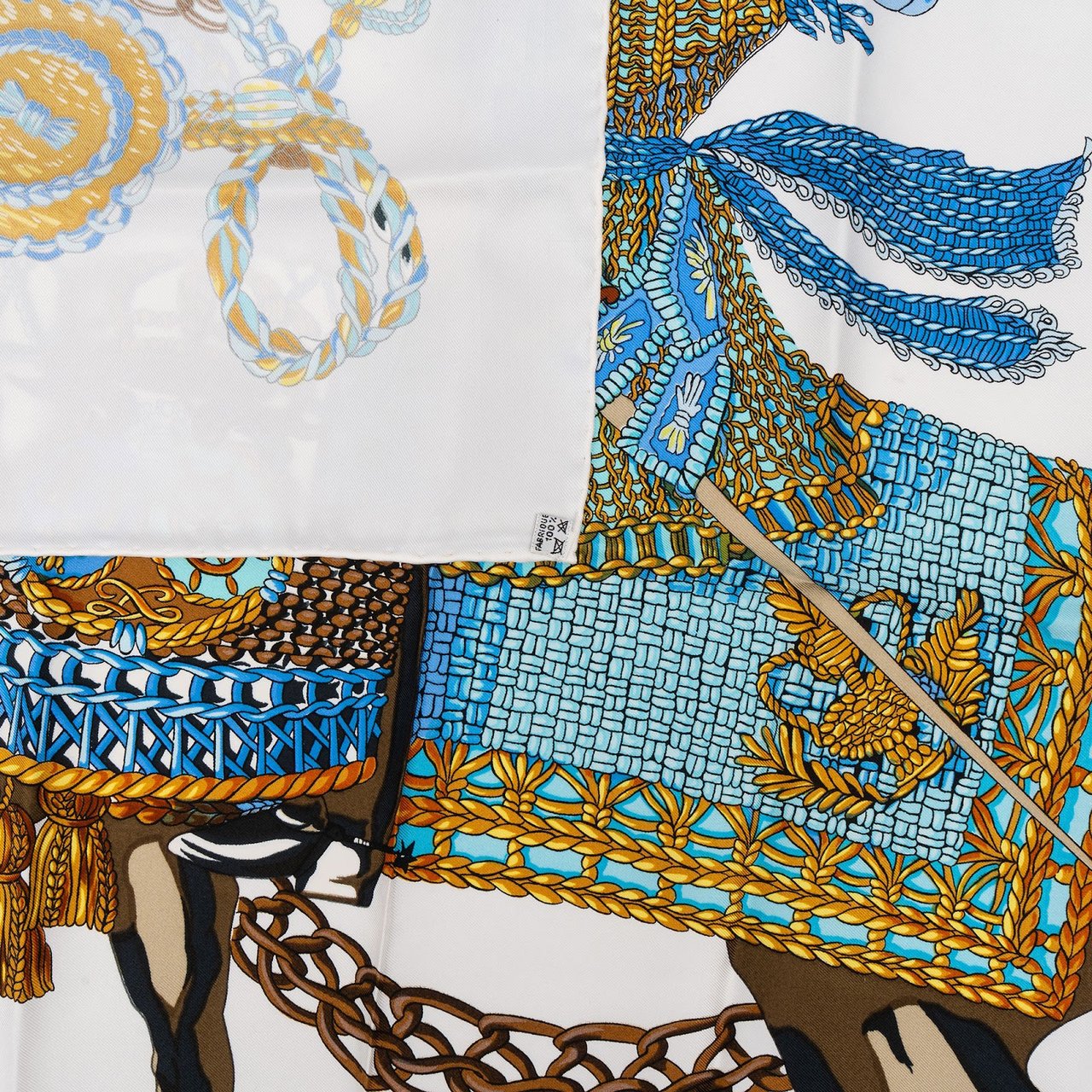 Hermès La Tenue de Vernerie Silk 90 Scarf Tuch Wit