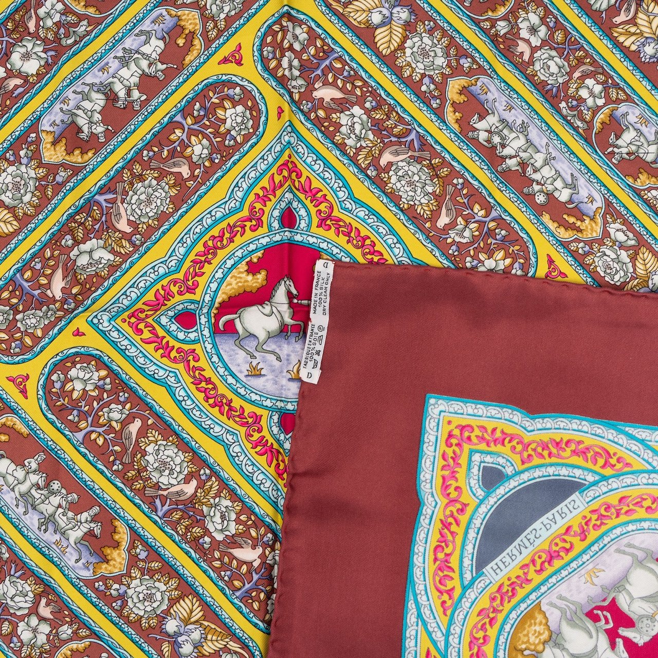 Hermès Silk Twill Qalamdan Silk Carre 90 Scarf Tuch Rood