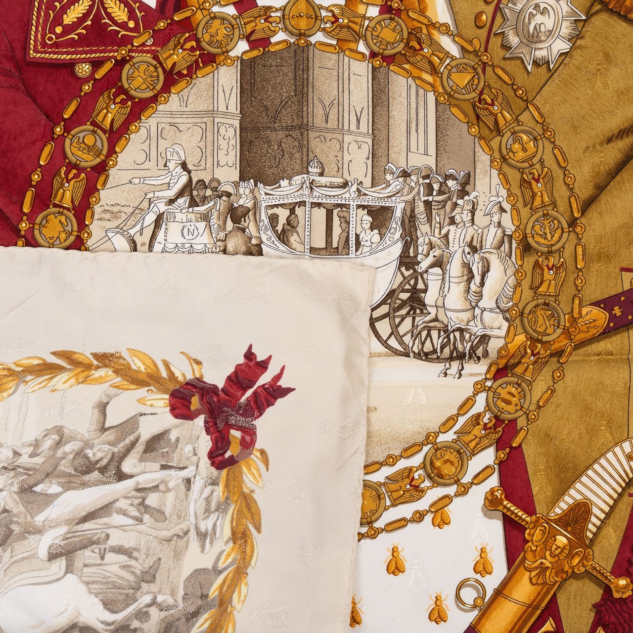 Hermès Napoleon Silk Carre 90 Scarf Tuch Goud