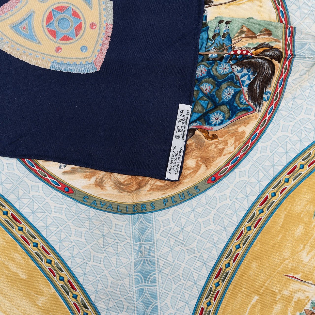 Hermès Les Cavaleries d'Or Silk Carre 90 Scarf Tuch Navy