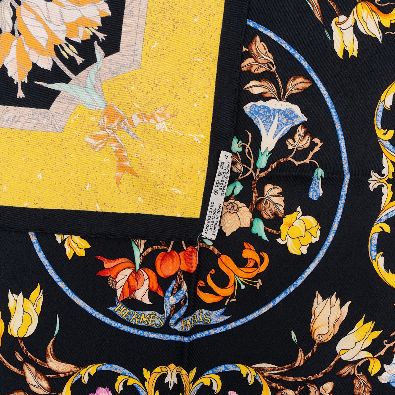 Hermès Pierres d'Orient et d' Occident Silk 90 Scarf Tuch Zwart