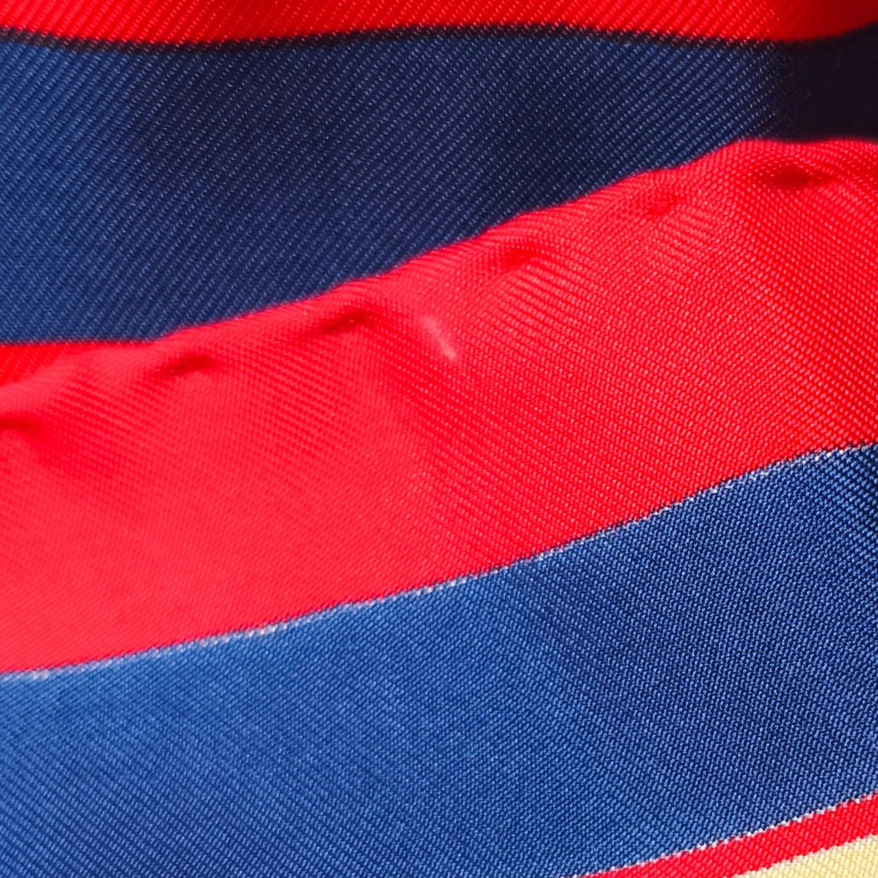 Hermès Couronnes Silk 90 Scarf Tuch Rood