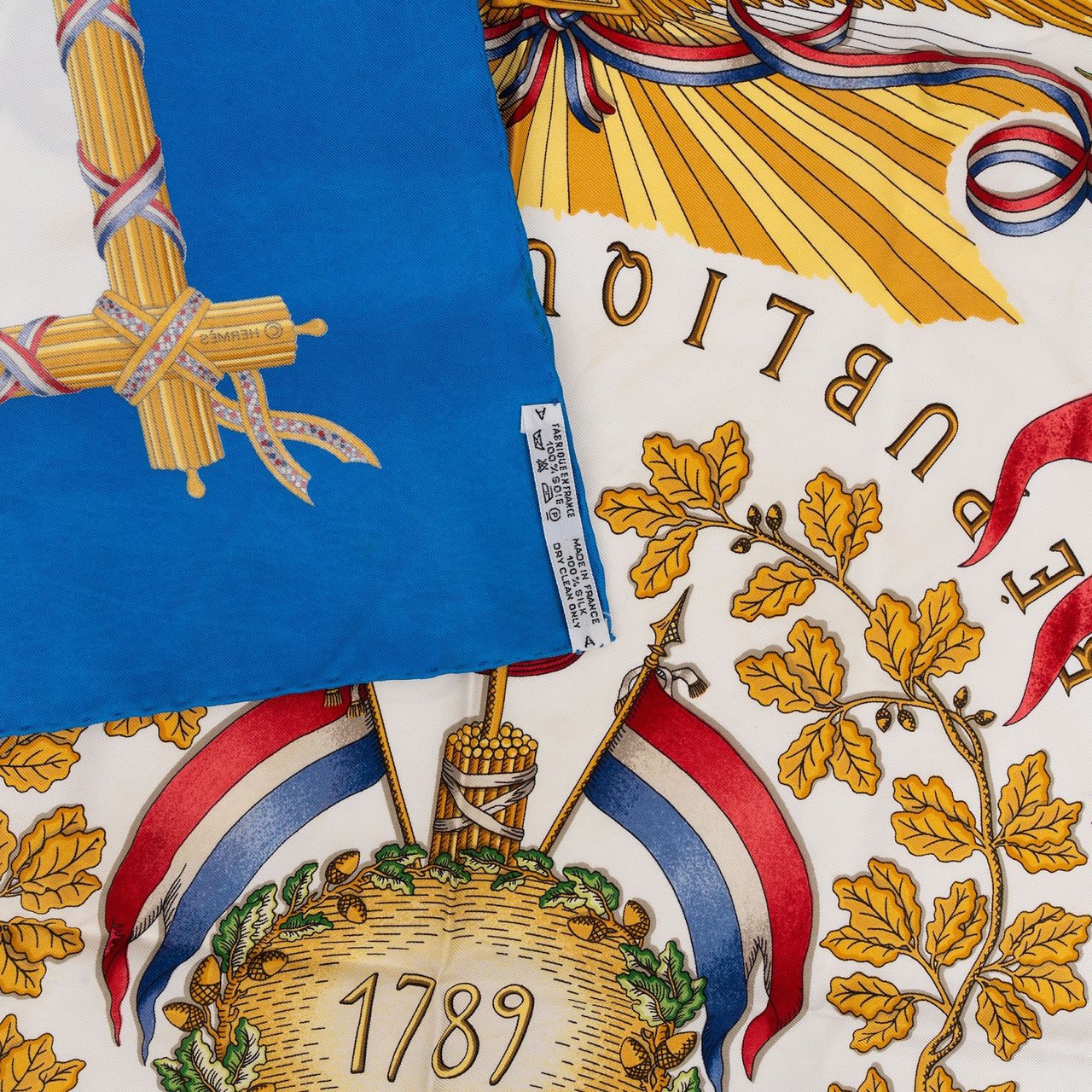Hermès Liberté Égalité Fraternité Silk Carre 90 Scarf Tuch Blauw