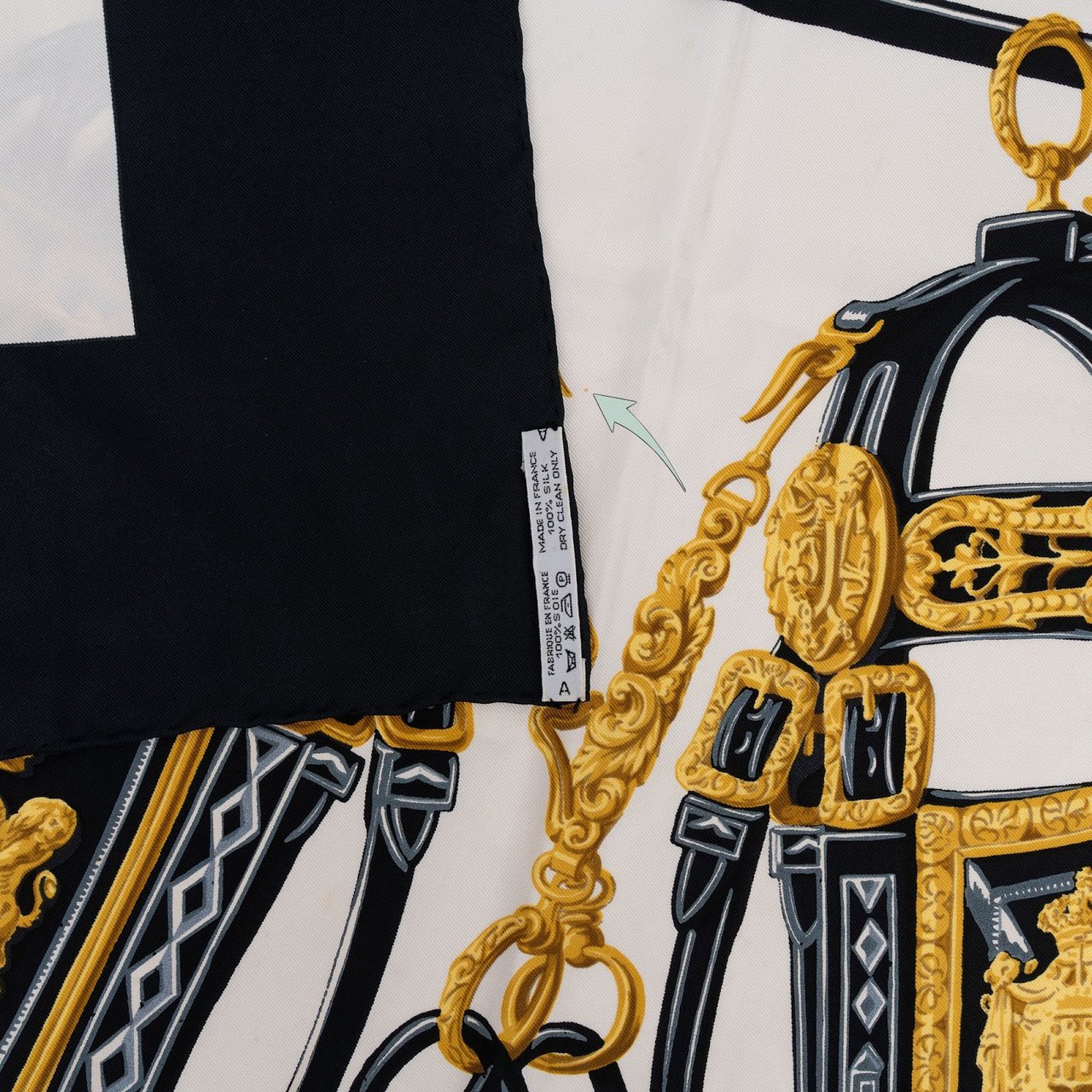 Hermès Brides de Gala Silk 90 Scarf Tuch Zwart