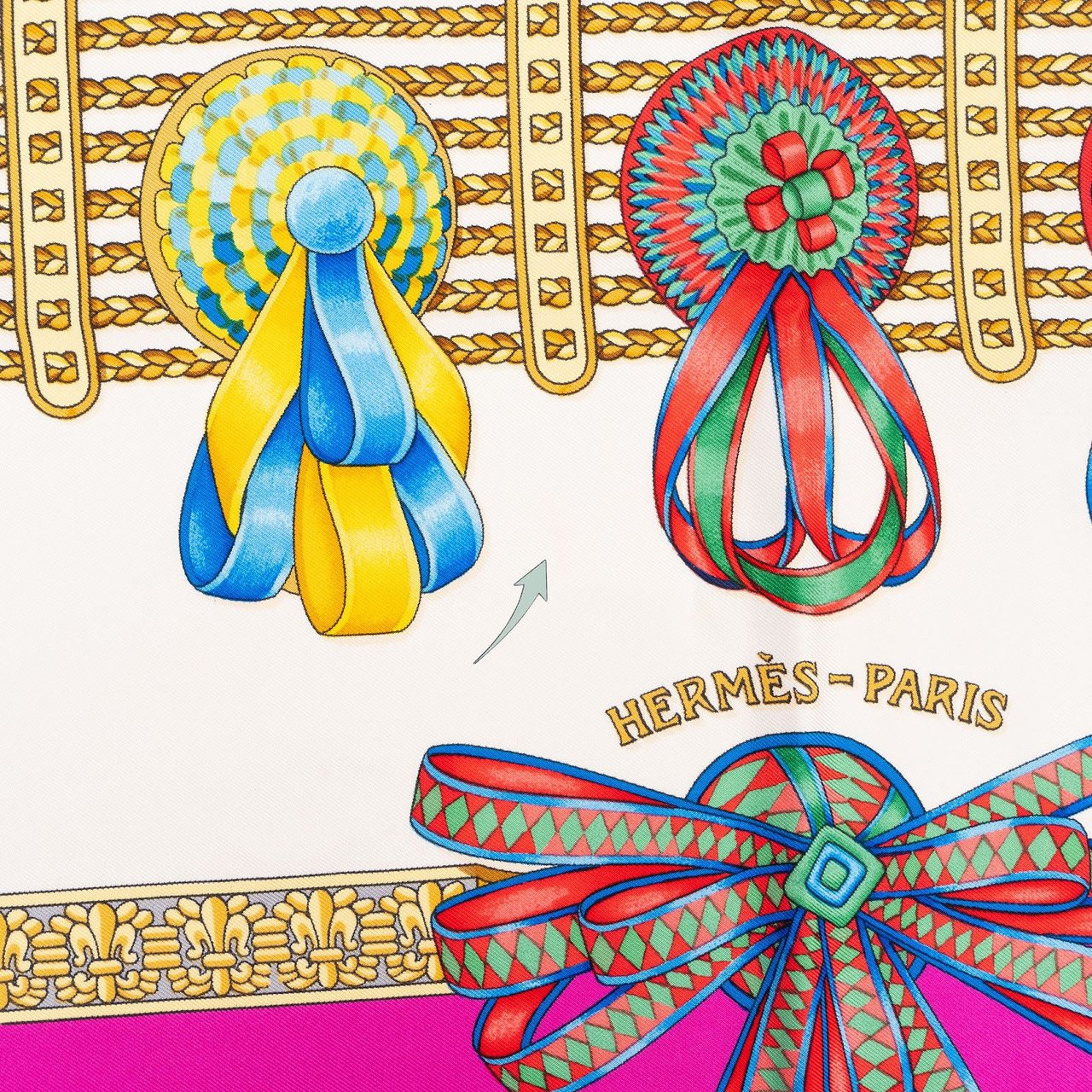 Hermès Les Rubans du Cheval Silk Carre 90 Scarf Tuch Wit