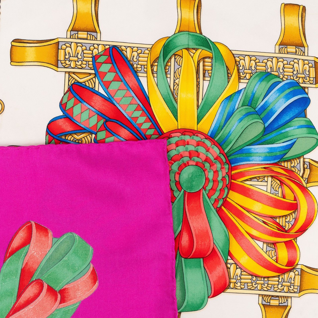 Hermès Les Rubans du Cheval Silk Carre 90 Scarf Tuch Wit