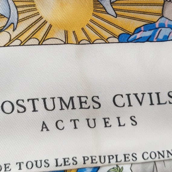 Hermès Costumes Civils Actuels Silk Carre 90 Scarf Tuch Rood