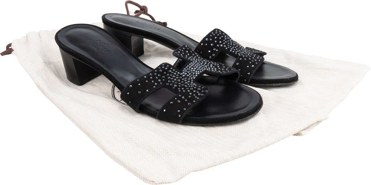 Hermès Special Edition Black Suede Crystal Oran Sandals (37) Zwart