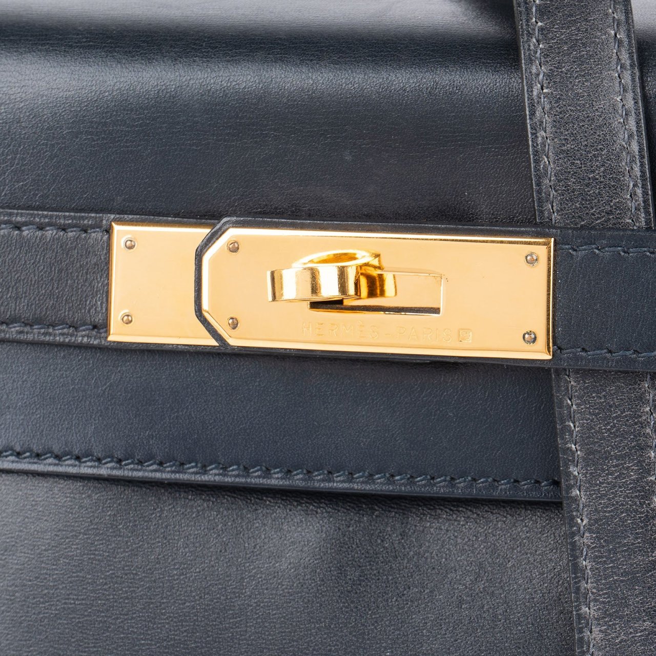 Hermès Blue Boxcalf Leather Kelly 28 Handbag Navy