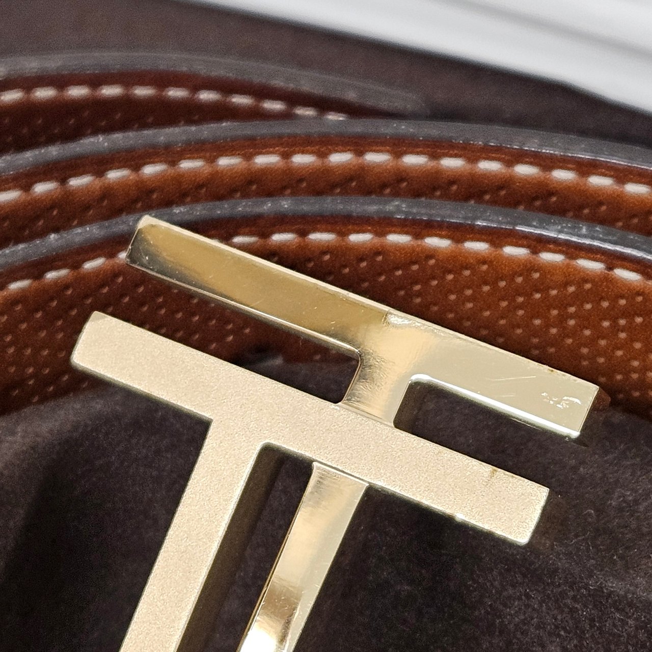 Hermès Brown Leather Perforated H Reversible Belt Bruin